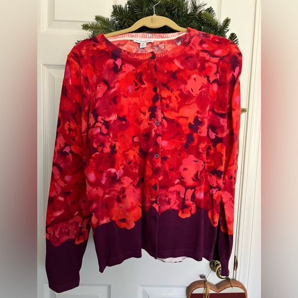 Isaac Mizrahi Sweaters - Isaac Mizrahi sweater euc size Medium